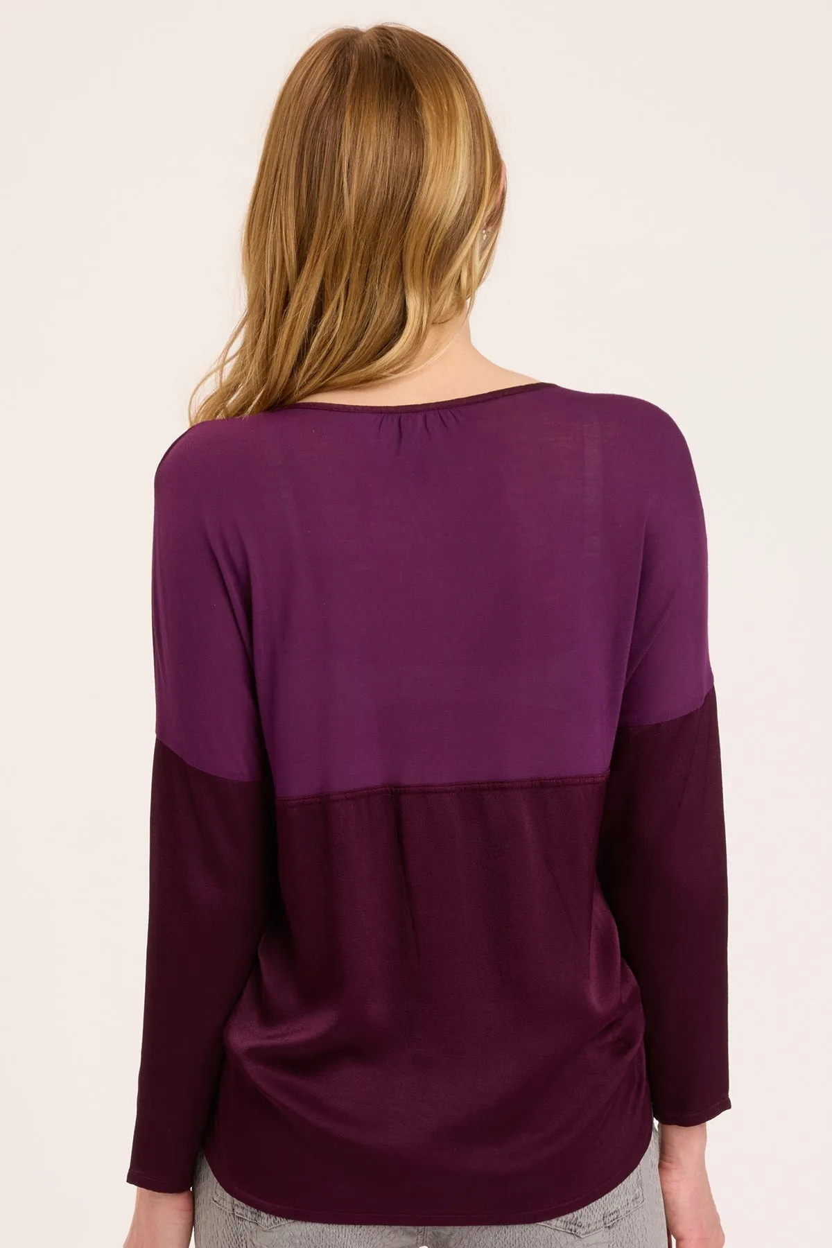 Bauer V-Neck Top