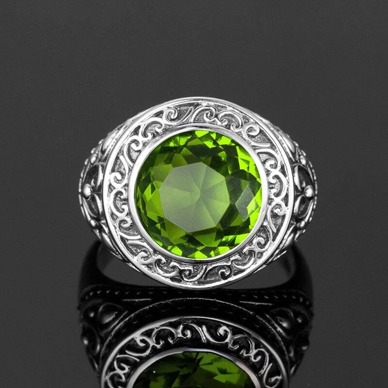 Gothic Design Peridot 925 Sterling Silver Ring