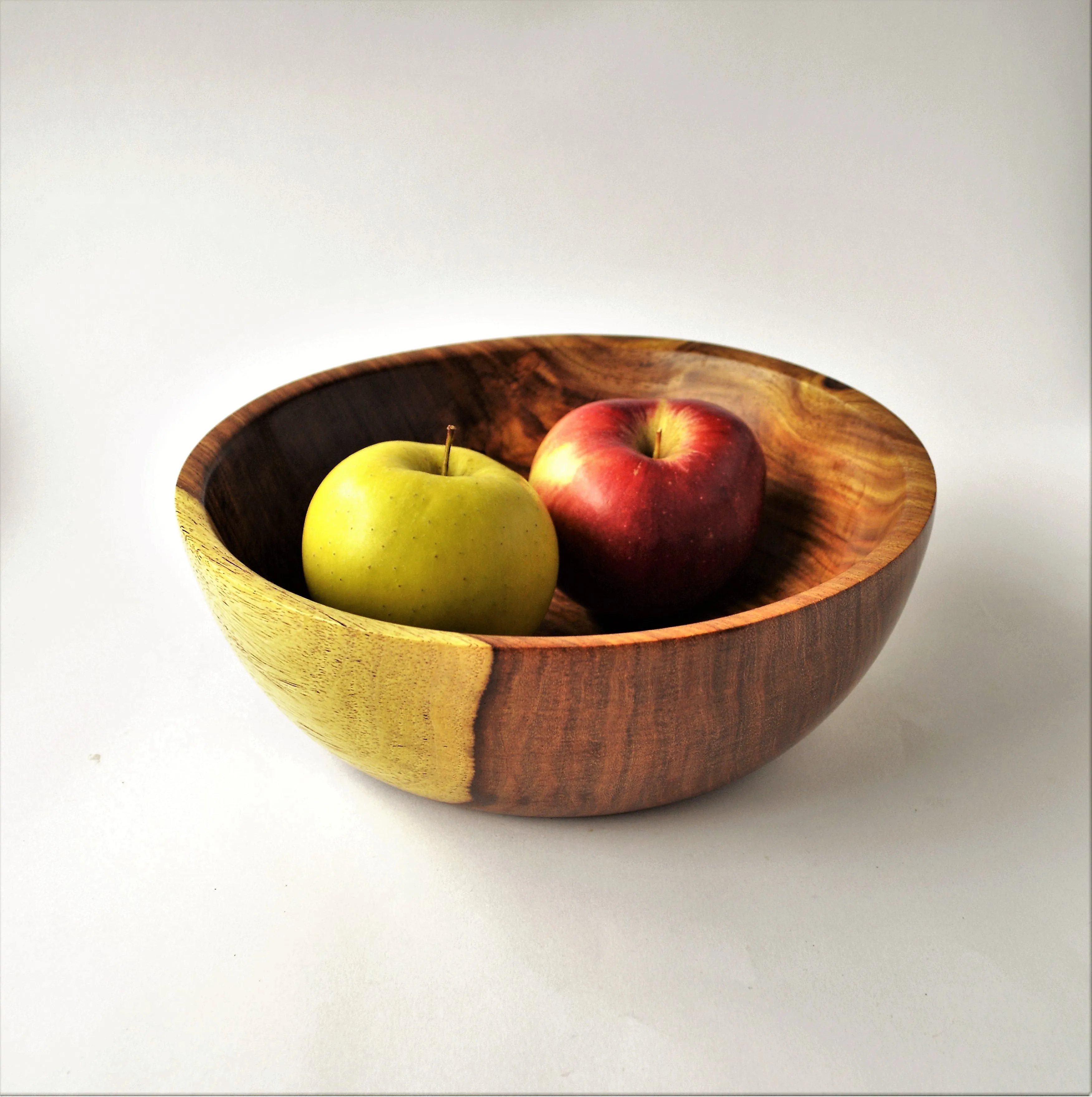 Large fruit bowl