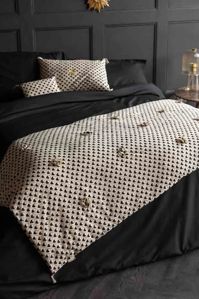 Monochrome Heart End Of Bed Throw