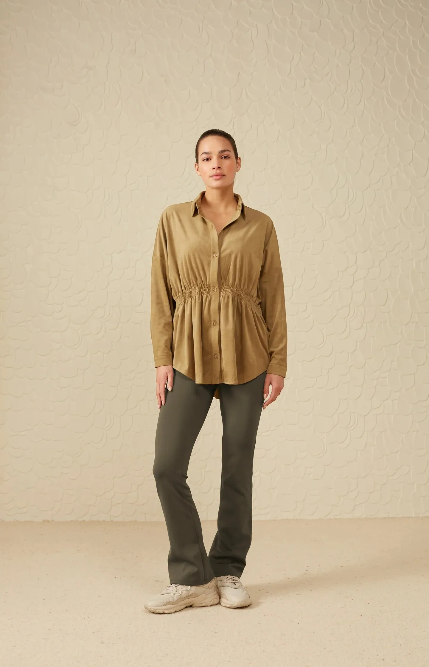 YAYA Suedine gothic olive shirt